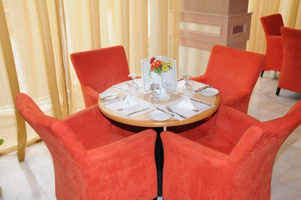Al Jazira Hotel Manama Luaran gambar